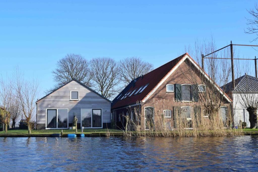 Mooi Vakantiehuis Prachtig Gelegen Aan Het Water Rijpwetering 外观 照片